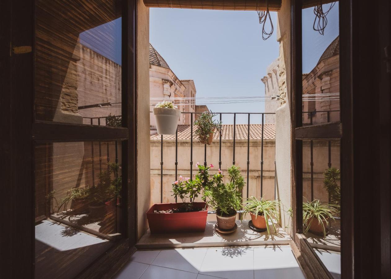 Love Tree Apartment Κάλιαρι Εξωτερικό φωτογραφία